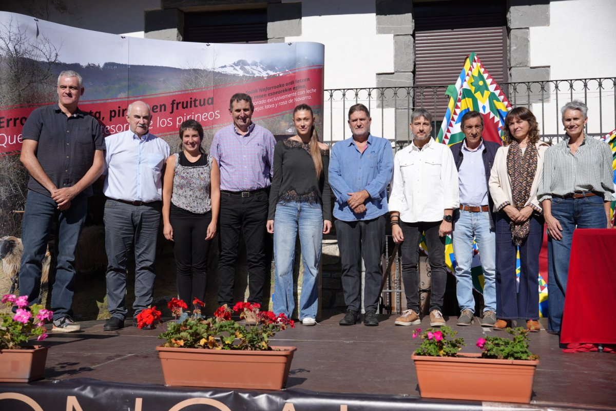 La DOP Queso Roncal nombra embajadores a June Aginagalde e Iñaki de Miguel y premia a la escuela GIDARI