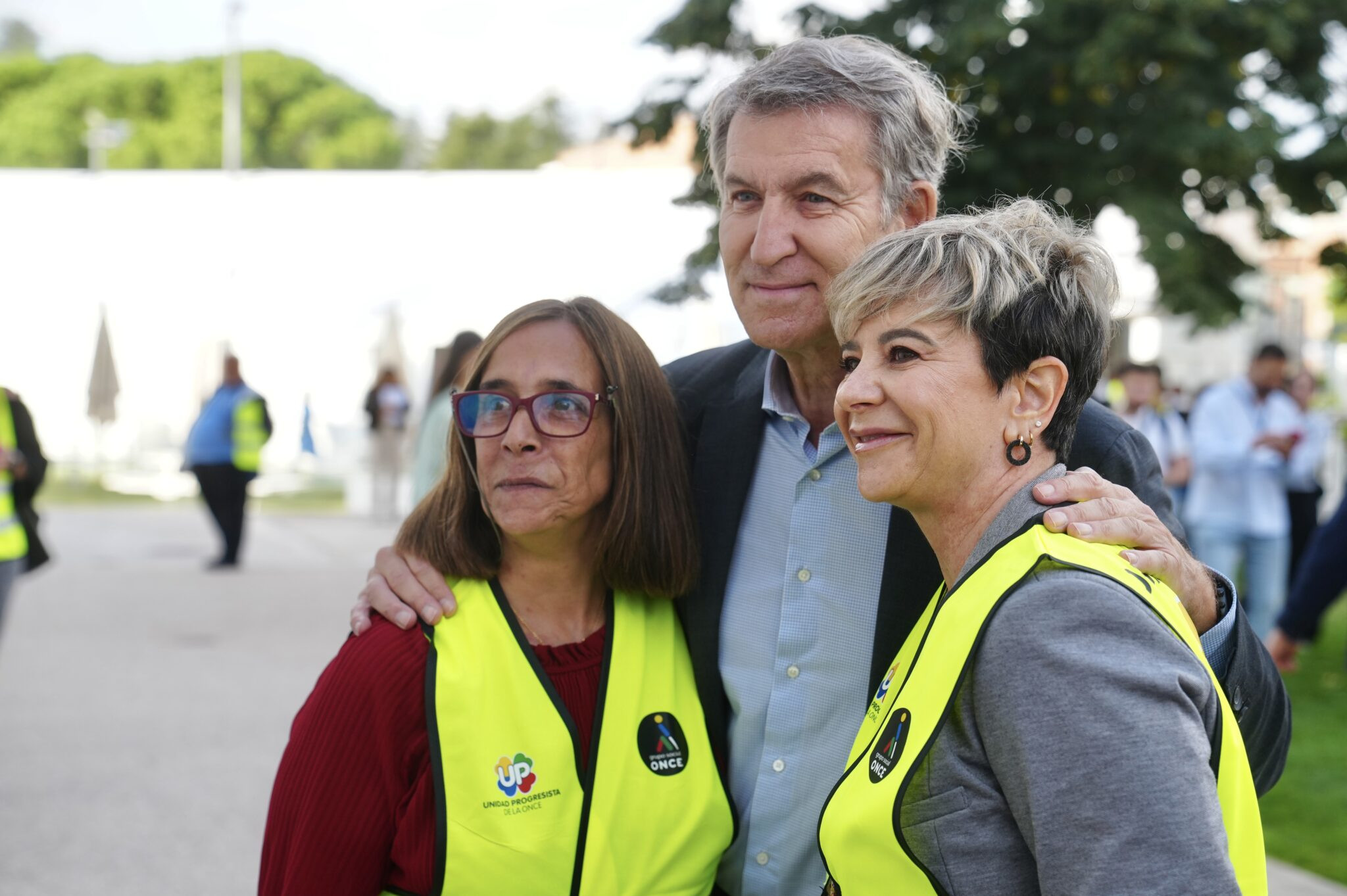 Feijóo se compromete a garantizar el voto secreto de las personas ciegas y a reforzar el Estado de bienestar