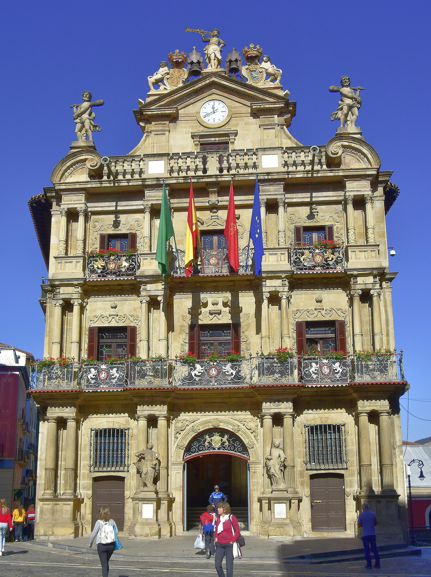 El PSN de Pamplona impulsa atención presencial sin cita previa en trámites municipales
