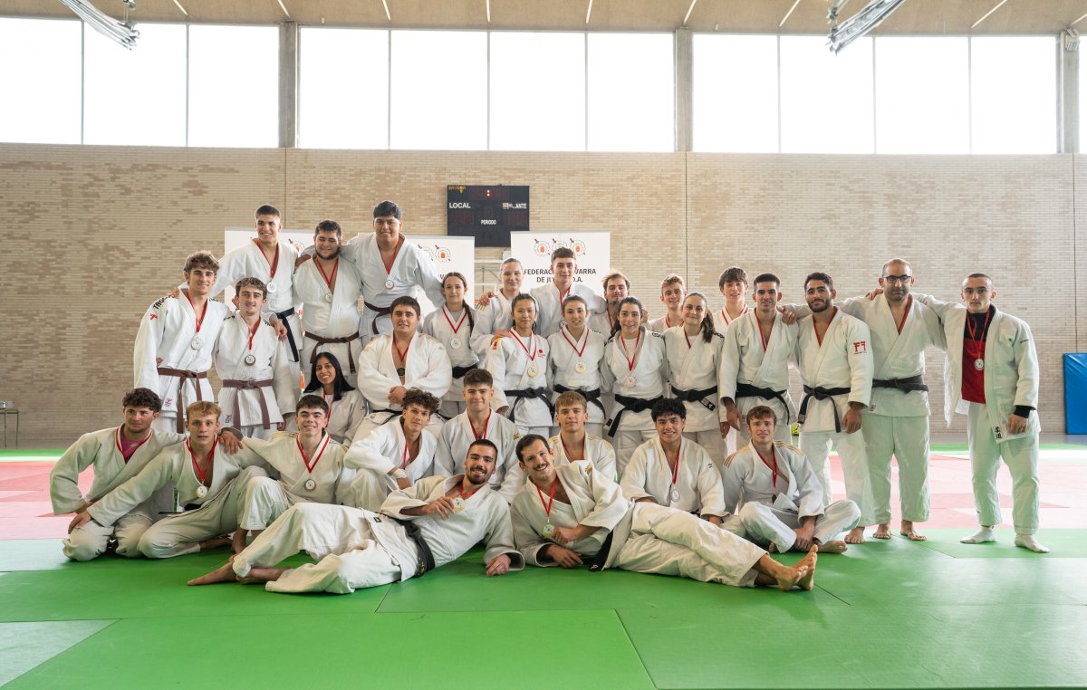 Medio centenar de judokas de once clubes compitieron en el Campeonato Navarro Absoluto de judo en Mendillori