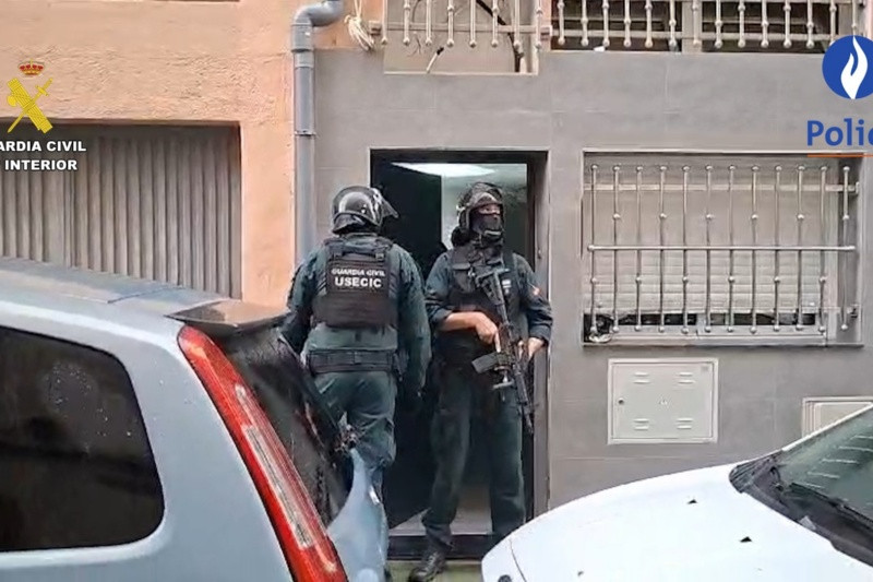 Detienen en Almería a tres sospechosos del asesinato del policía belga Nordine el Talbi