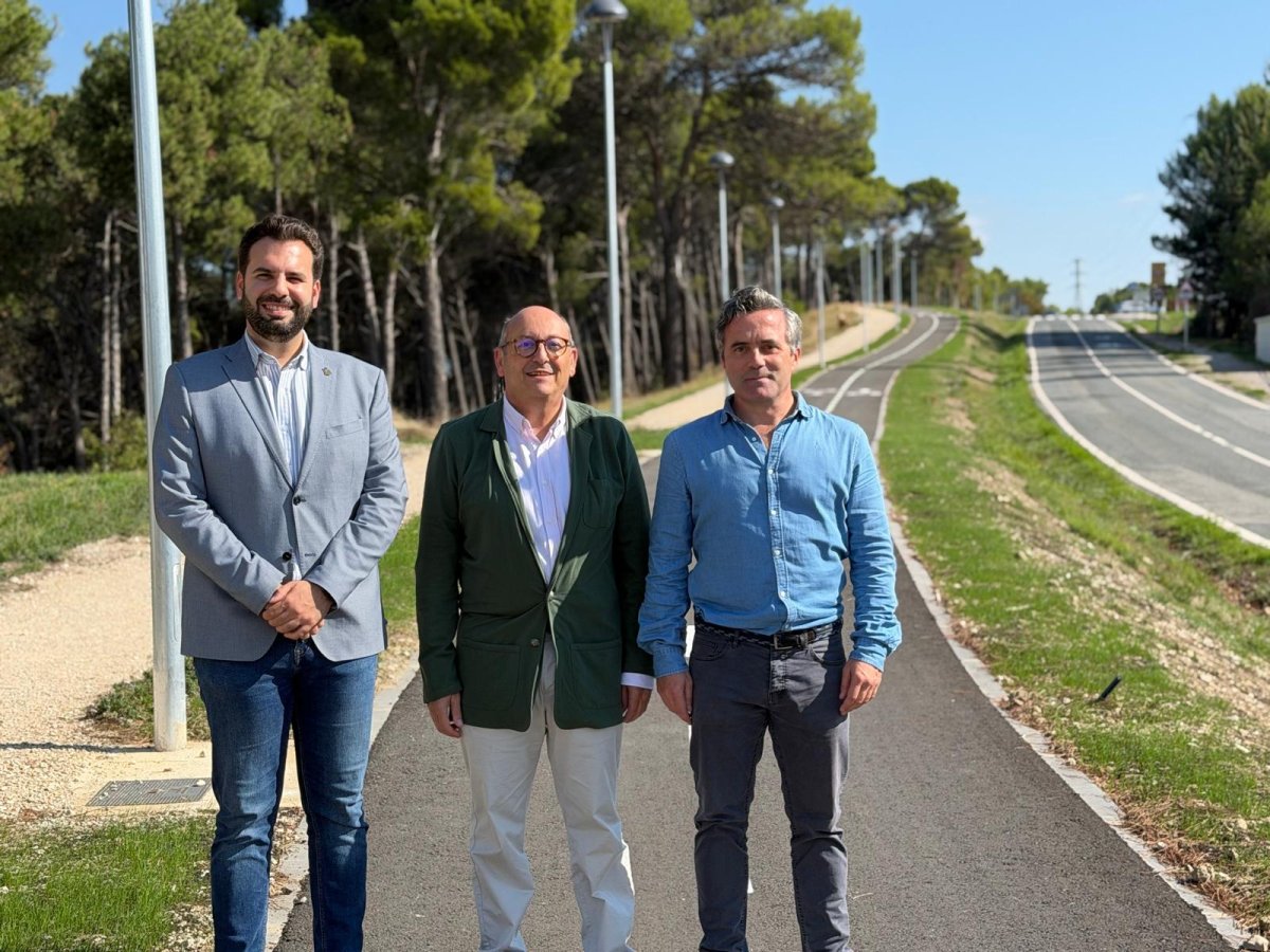 Un nuevo carril bici de 600 metros conecta Zizur Mayor y Cizur Menor a través del pinar entre ambos cementerios