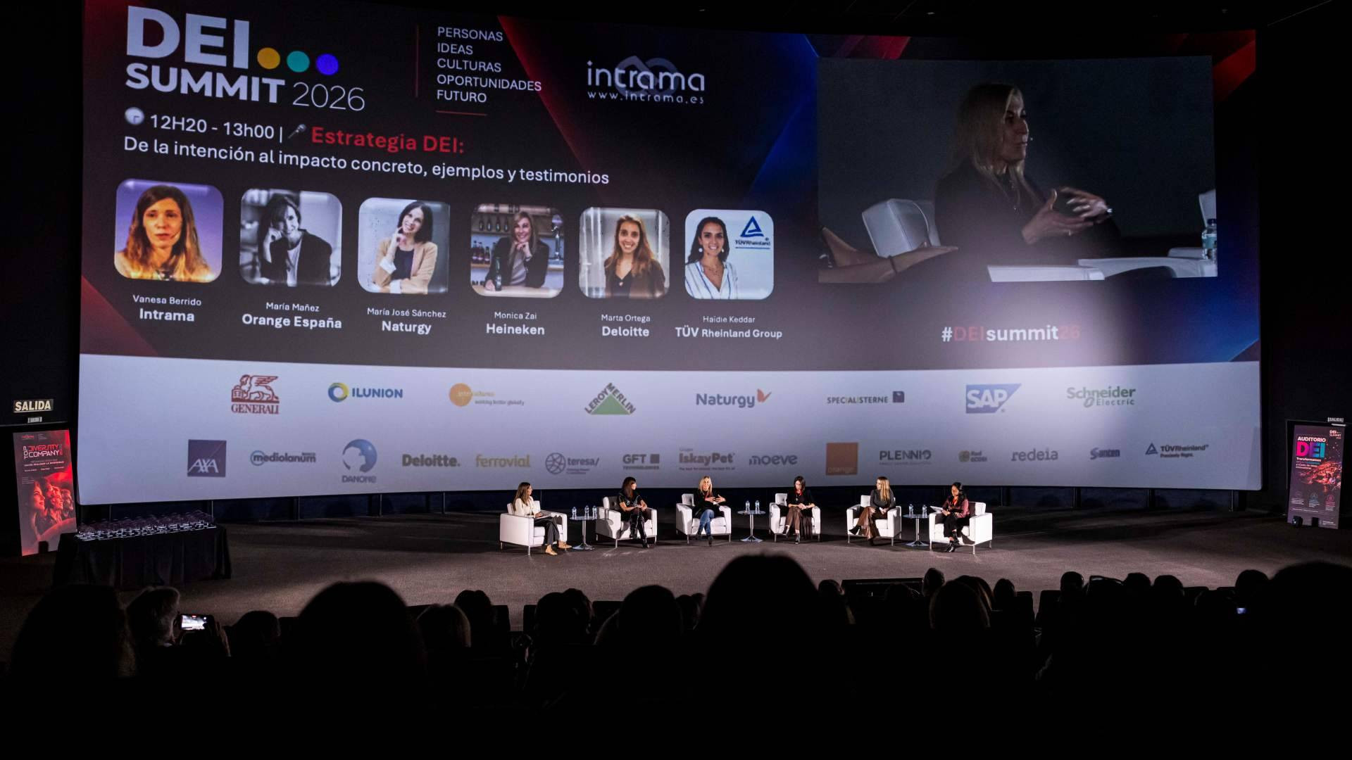 INTRAMA reúne a más de 500 profesionales en DEI Summit y reconoce a 45 empresas TOP DIVERSITY COMPANY
