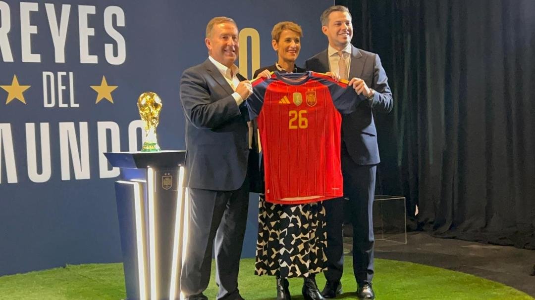 La Copa del Mundo ya luce en Baluarte con la muestra 'Reyes del Mundo', abierta hasta el viernes, 23 de octubre