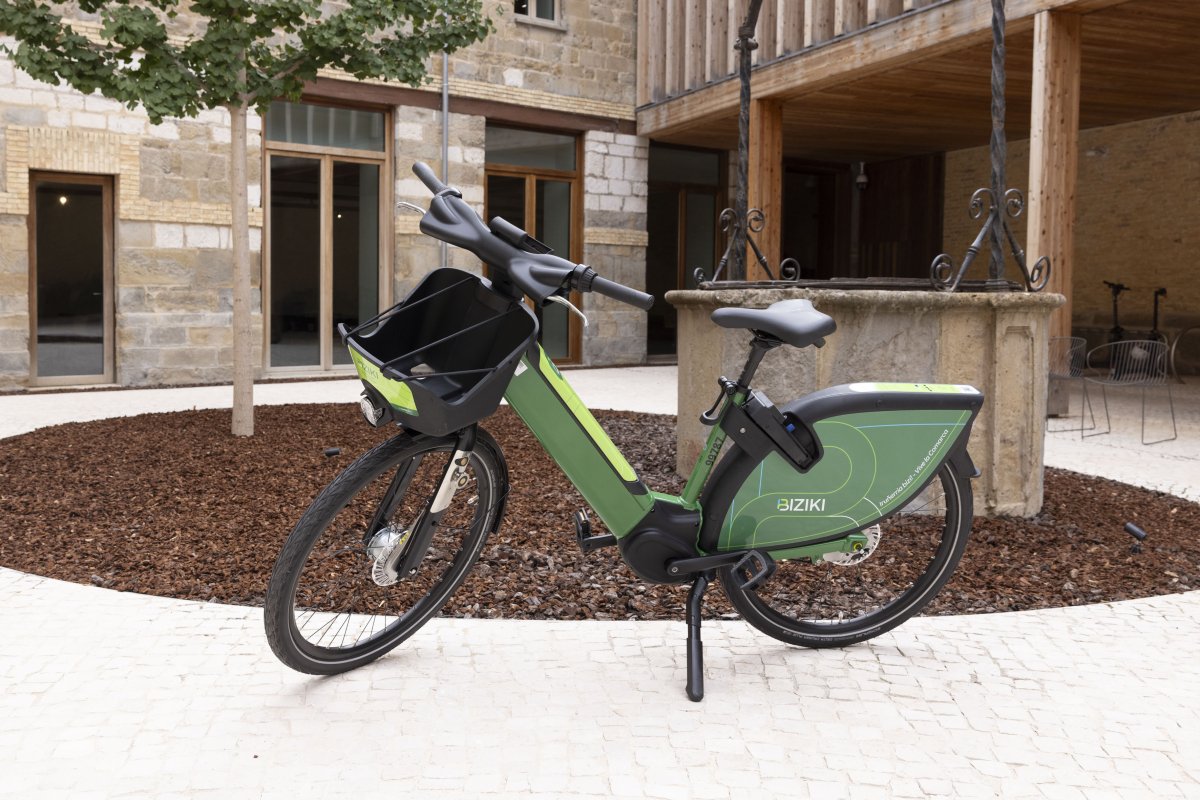El nuevo servicio de bicicletas eléctricas de Pamplona se llamará Biziki y arrancará en abril de 2027