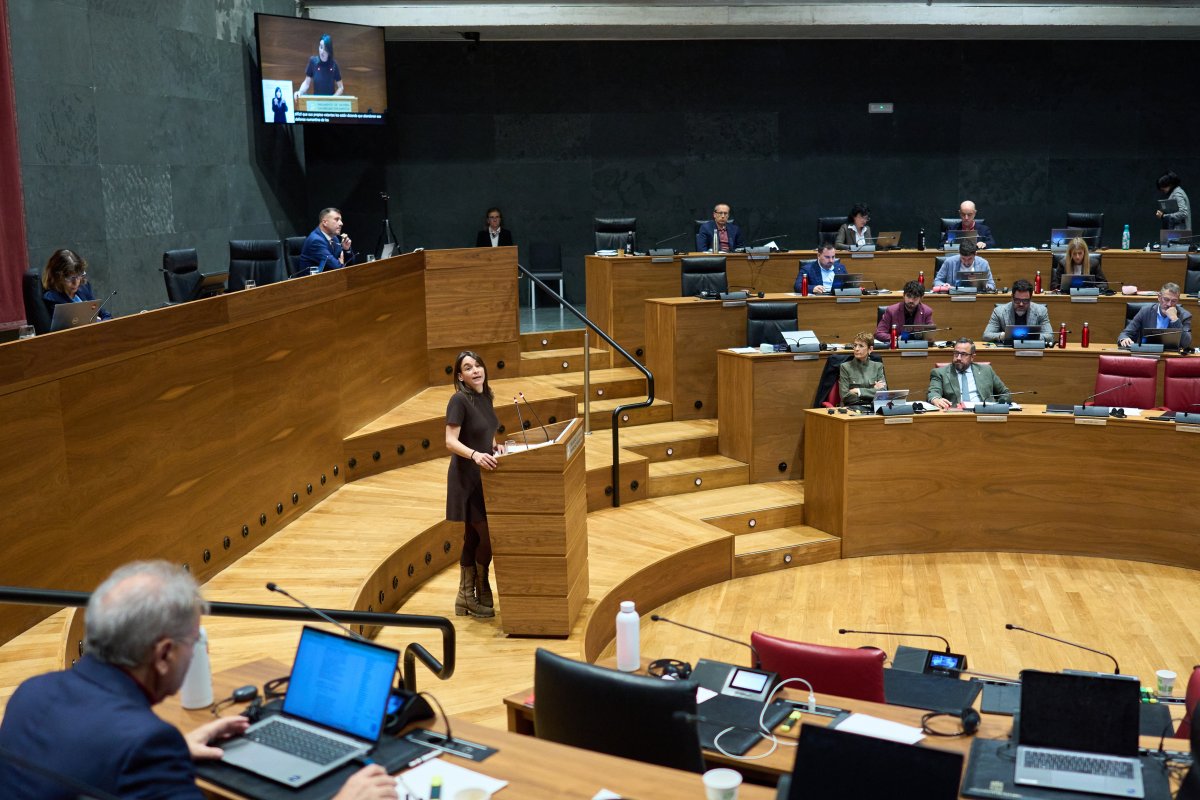 Alfaro cifra en un 80% el apoyo de los navarros al tope a los alquileres y prevé 104 millones en el presupuesto de vivienda en 2027