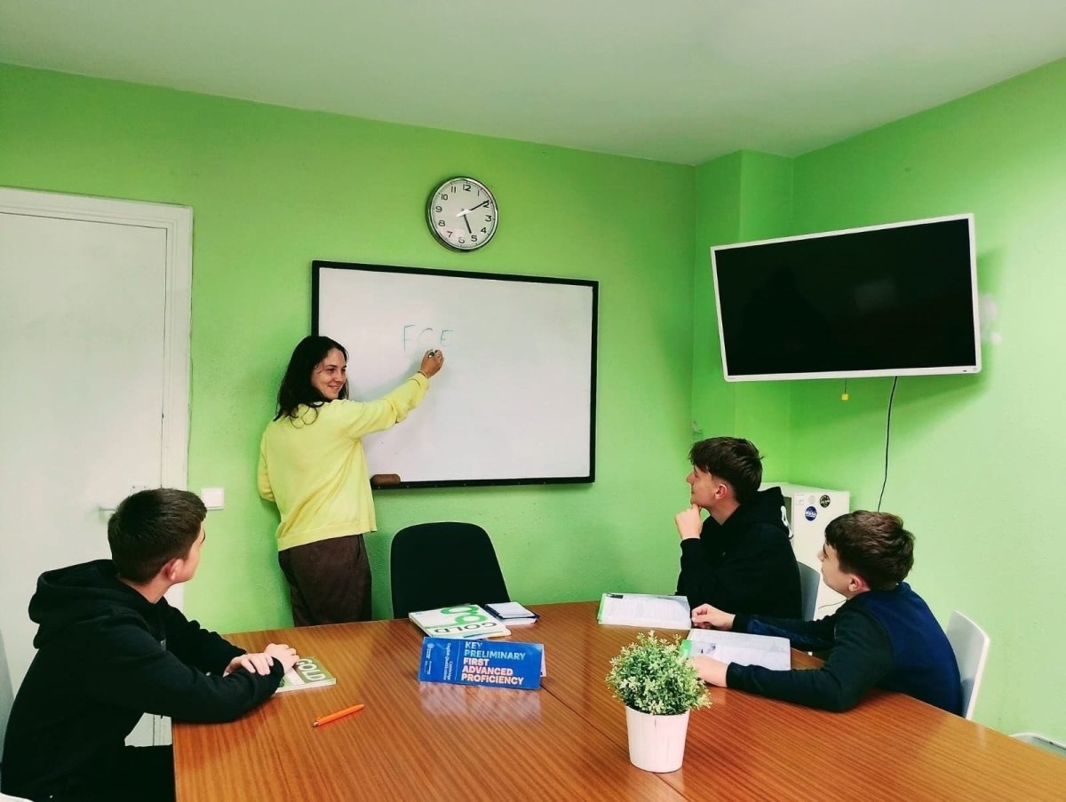 Academia Iturrama, en Pamplona, amplía su oferta en idiomas con grupos de apoyo escolar 
