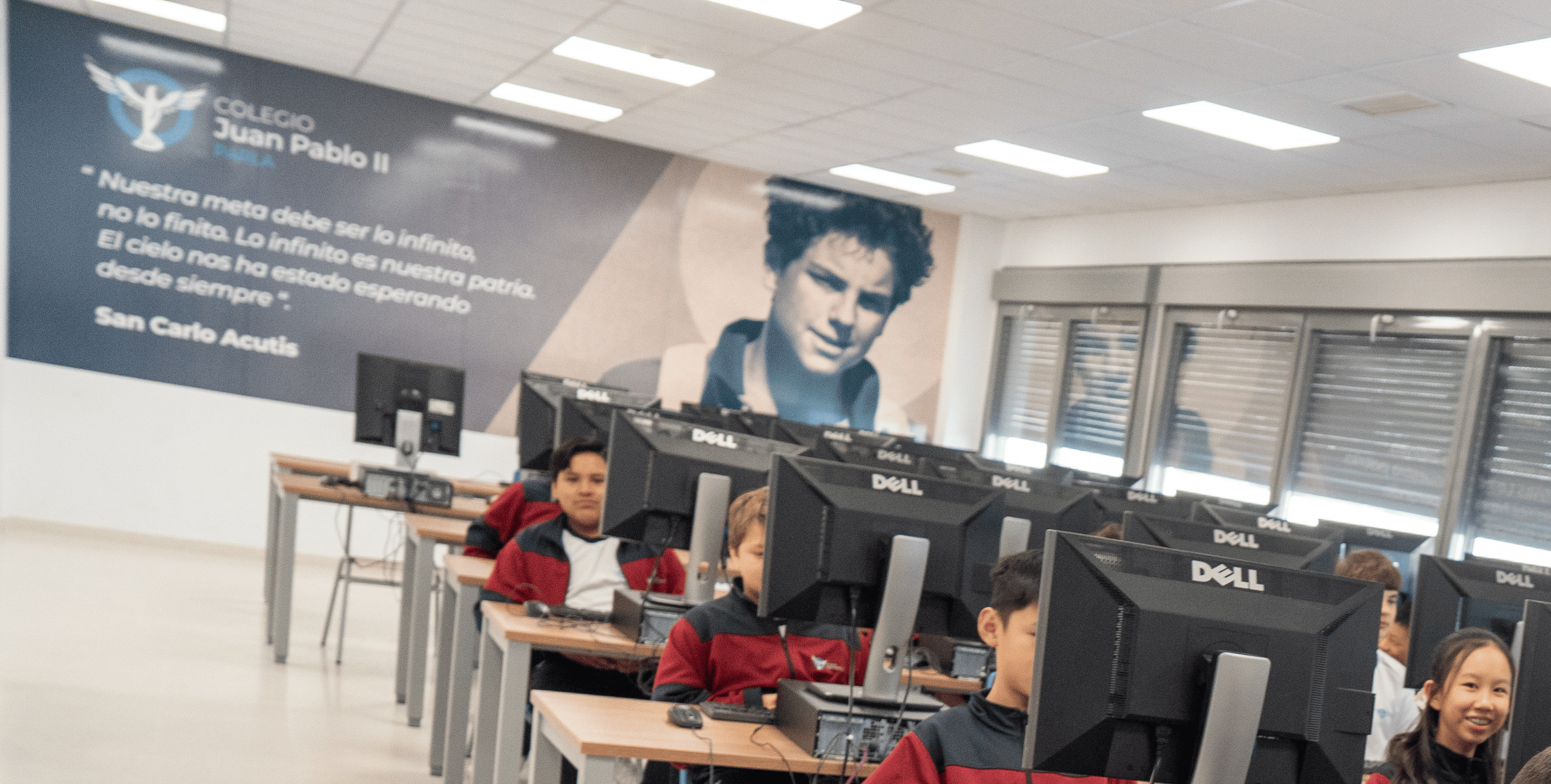 Aulas con historia: el Colegio Juan Pablo II de Parla dedica sus espacios a vidas ejemplares