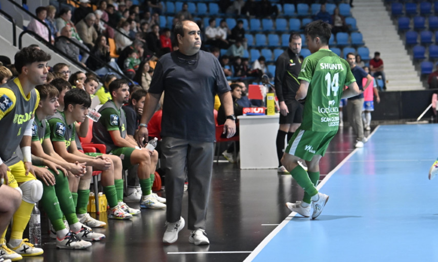 Gonzalo Iglesias celebra la victoria en el Anaitasuna y destaca el apoyo clave de la afición verde