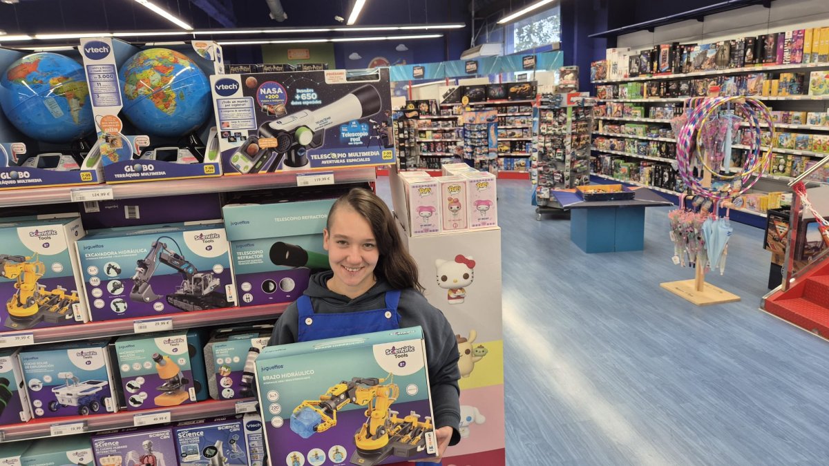Juguettos prepara el camino hacia la Navidad en Pamplona: ilusión, juegos y regalos para compartir en familia