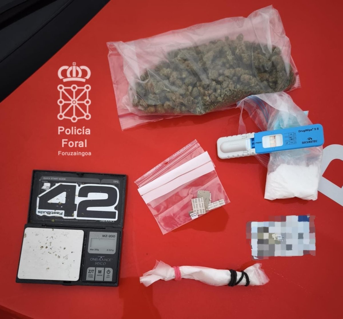 Detenido un joven, de 25 años, en Dantxarinea con drogas sintéticas y LSD