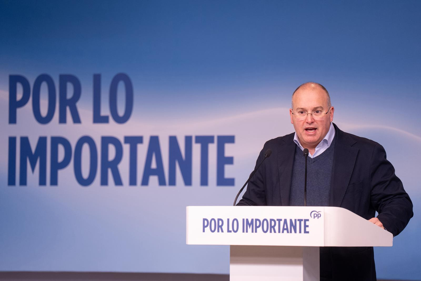 Tellado dice que el acuerdo con VOX busca "proteger la mayoría del centro derecha en el Senado"