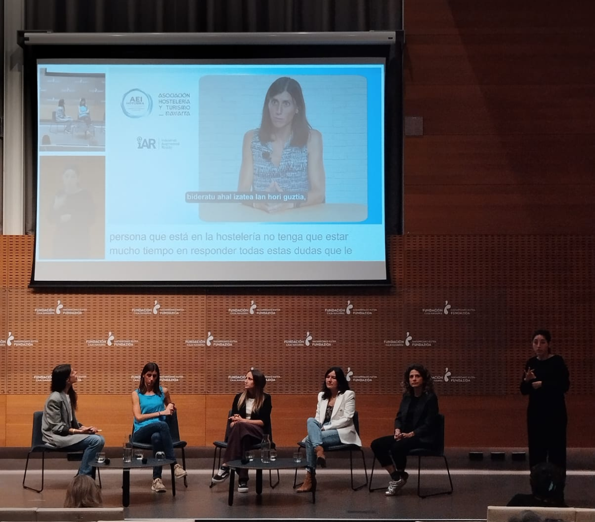 COSMOS 2026 muestra en CIVICAN soluciones de IA para la hostelería creadas por mujeres en Navarra