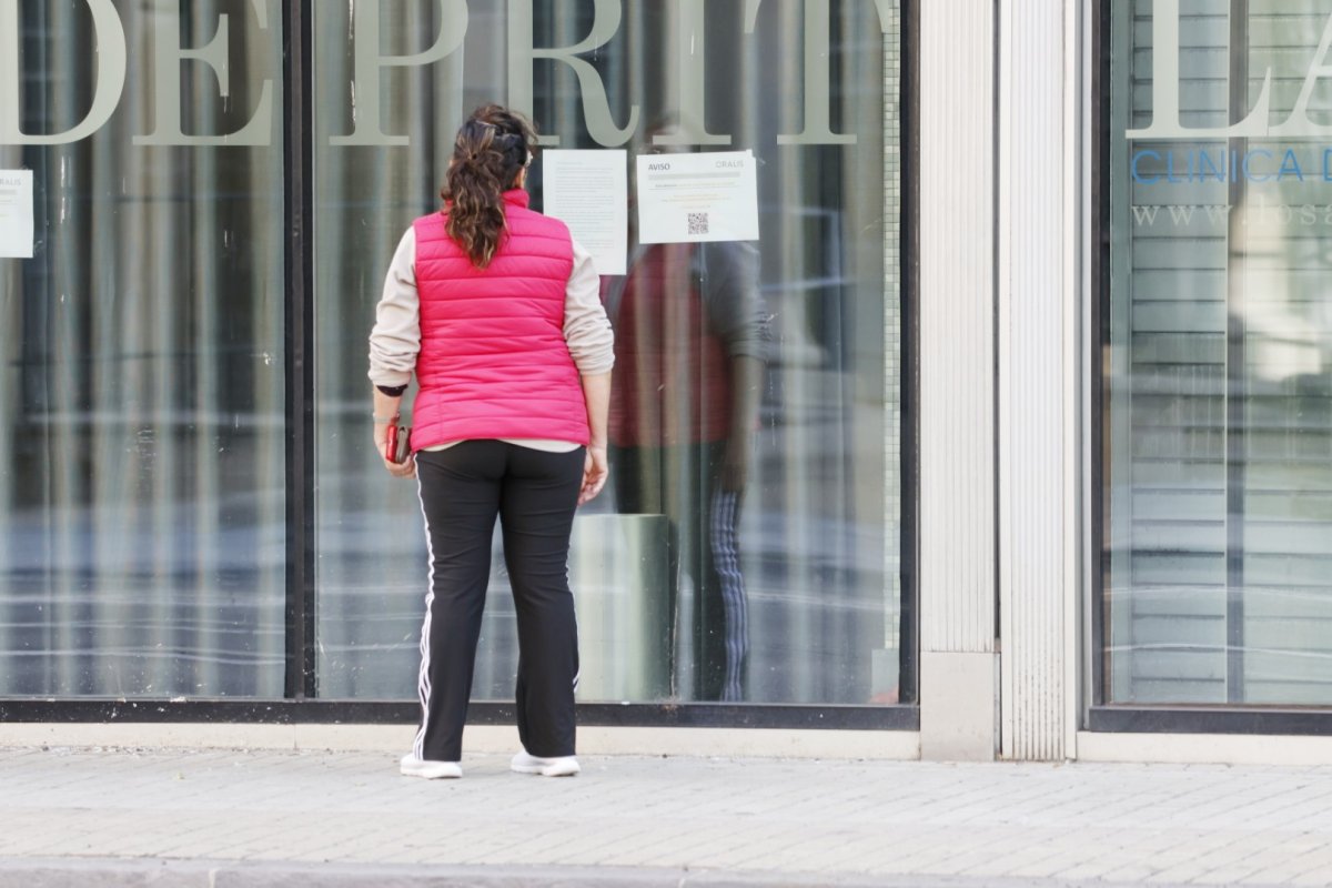 Cierra de forma repentina la clínica dental Los Arcos Deprit de Pamplona y deja sin trabajo a su plantilla