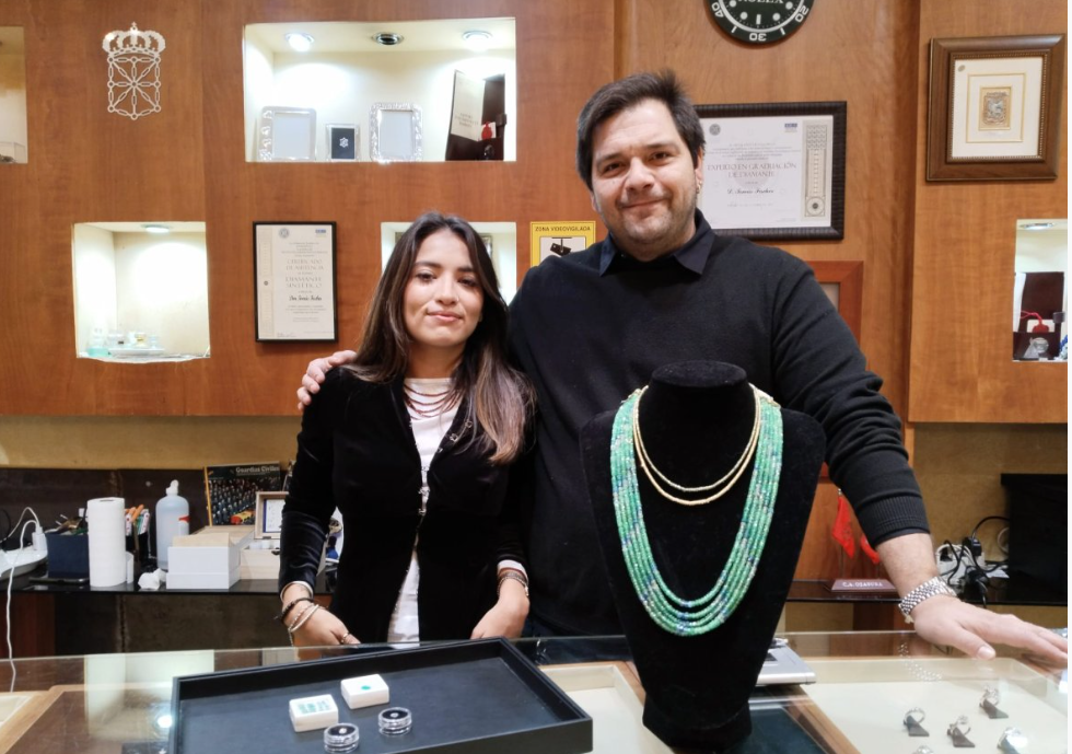 Joyería Reinas de Navarra: un taller donde las ideas se convierten en joyas y cada pieza tiene su historia