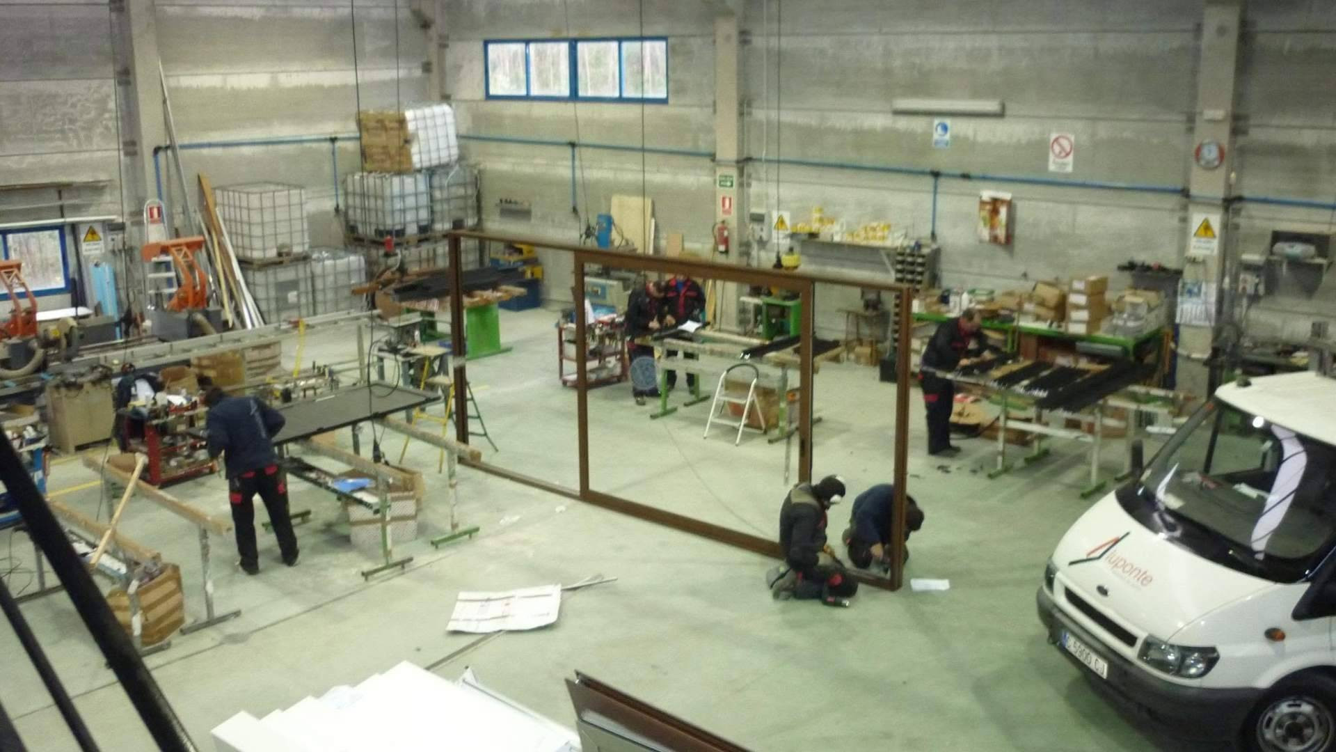 Aluponte cumple 26 años con más de 160 proyectos de carpintería de aluminio y PVC en 2026