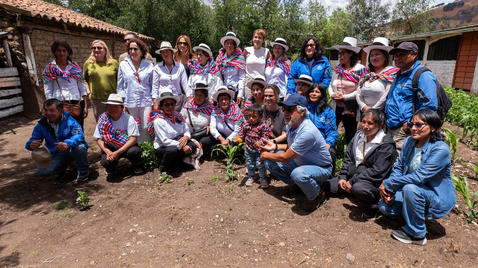 El Gobierno de Navarra impulsa el trabajo de mujeres campesinas de Perú para liderar la adaptación de cultivos al cambio climático en los Andes