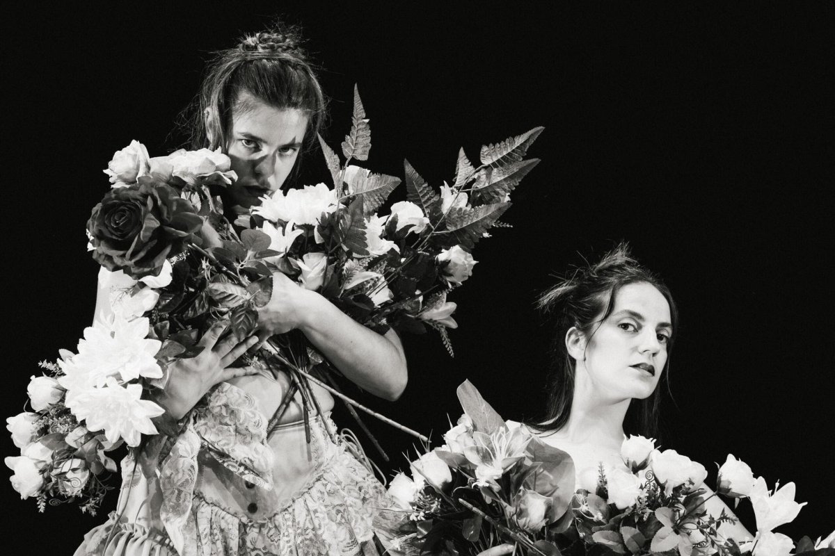 La Escuela Navarra de Teatro reúne diez espectáculos en noviembre, del circo al humor y el teatro en euskera