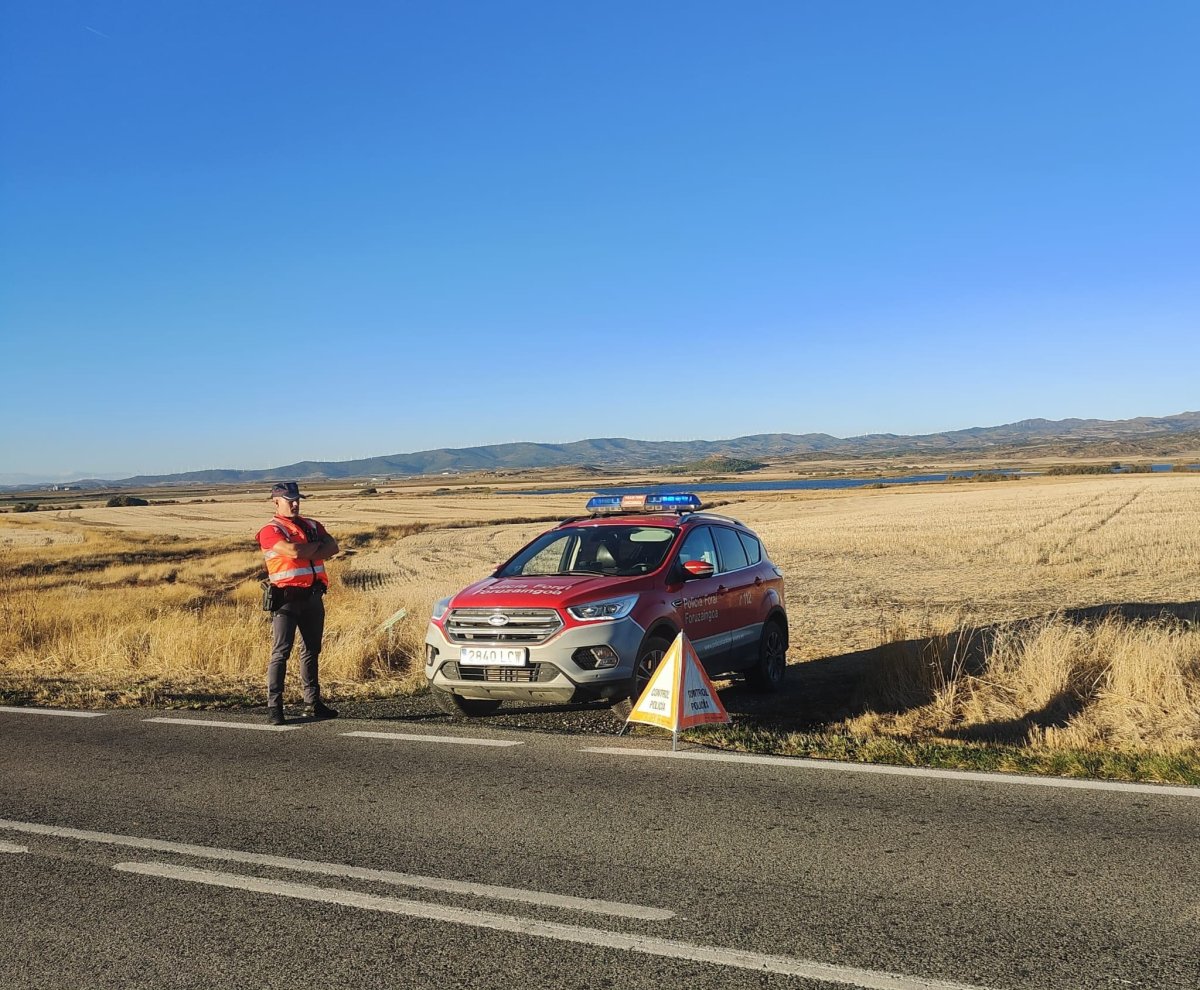 La Policía Foral despliega un dispositivo especial en la NA-5330 por las batidas de jabalíes en el entorno de la Laguna de Pitillas