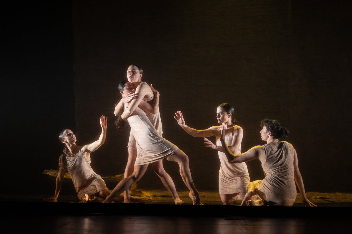 Taiat Dansa lleva a Lorca al Gayarre este viernes con «Las hijas de Bernarda», una danza sobre el encierro