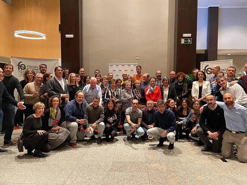 La Asociación Navarra de Fibrosis Quística celebra la ampliación de tratamientos pediátricos en su cena benéfica
