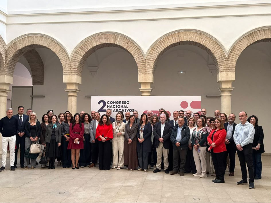 Archiveros navarros  participan en el Congreso Nacional de Archivos en Córdoba explicando la nueva Ley Foral