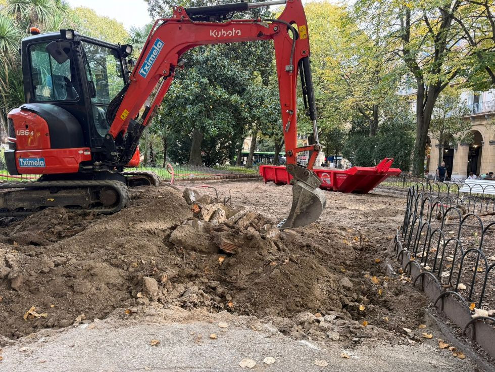El Ayuntamiento de Donostia renueva los caminos de Plaza Gipuzkoa con una inversión de 66.300 euros