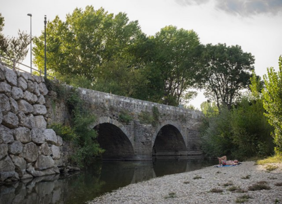 Mancomunidad rehabilita el puente de Dorraburu (Huarte) en el Parque Fluvial