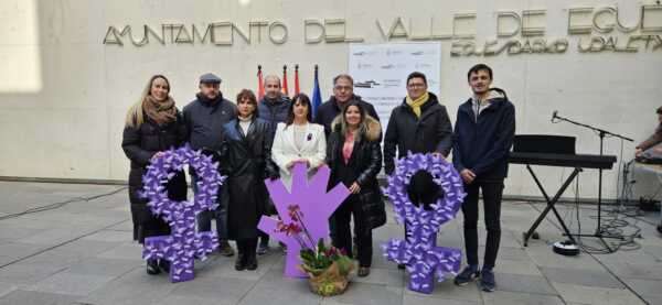 El Ayuntamiento del Valle Egüés conmemora el 25N en Sarriguren