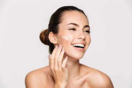 Los rellenos faciales con ácido hialurónico de Alluring Clinic aportan resultados naturales