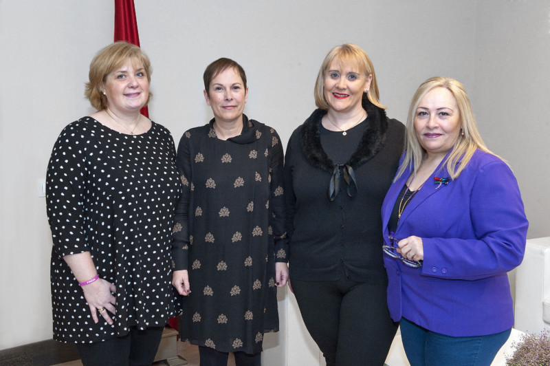 Barkos recibe a la Asociación Navarra de Fibromialgia y Síndrome de Fatiga Crónica (FRIDA)
